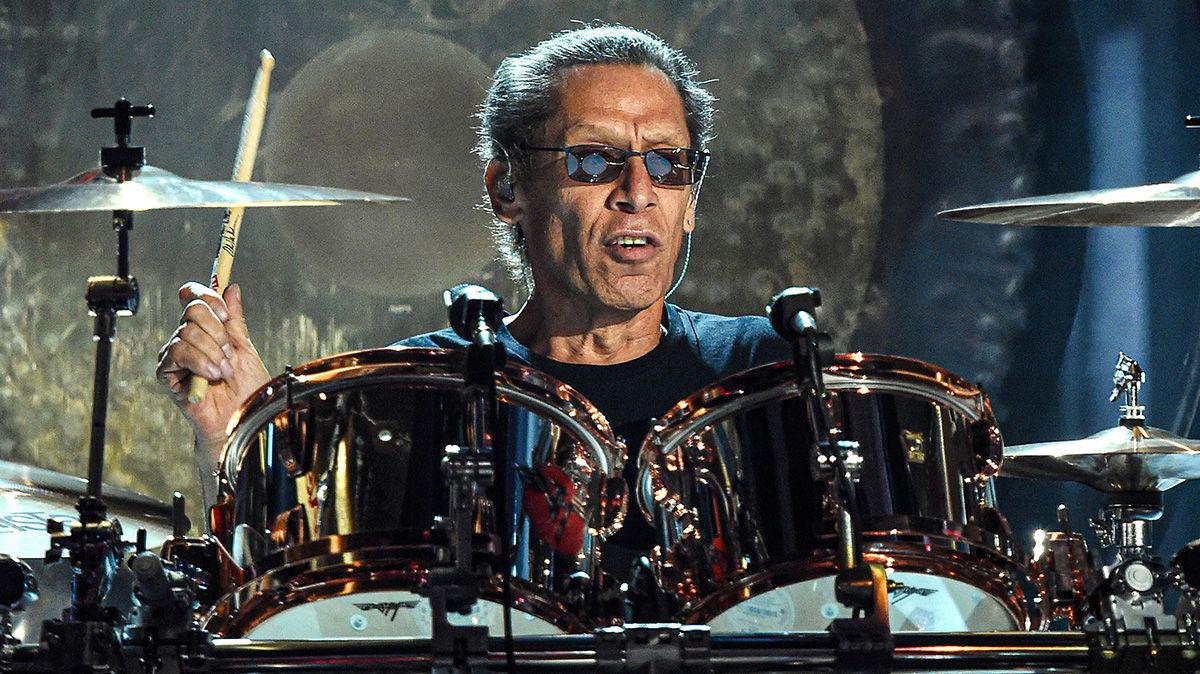 ¡Let There Be Drummers!